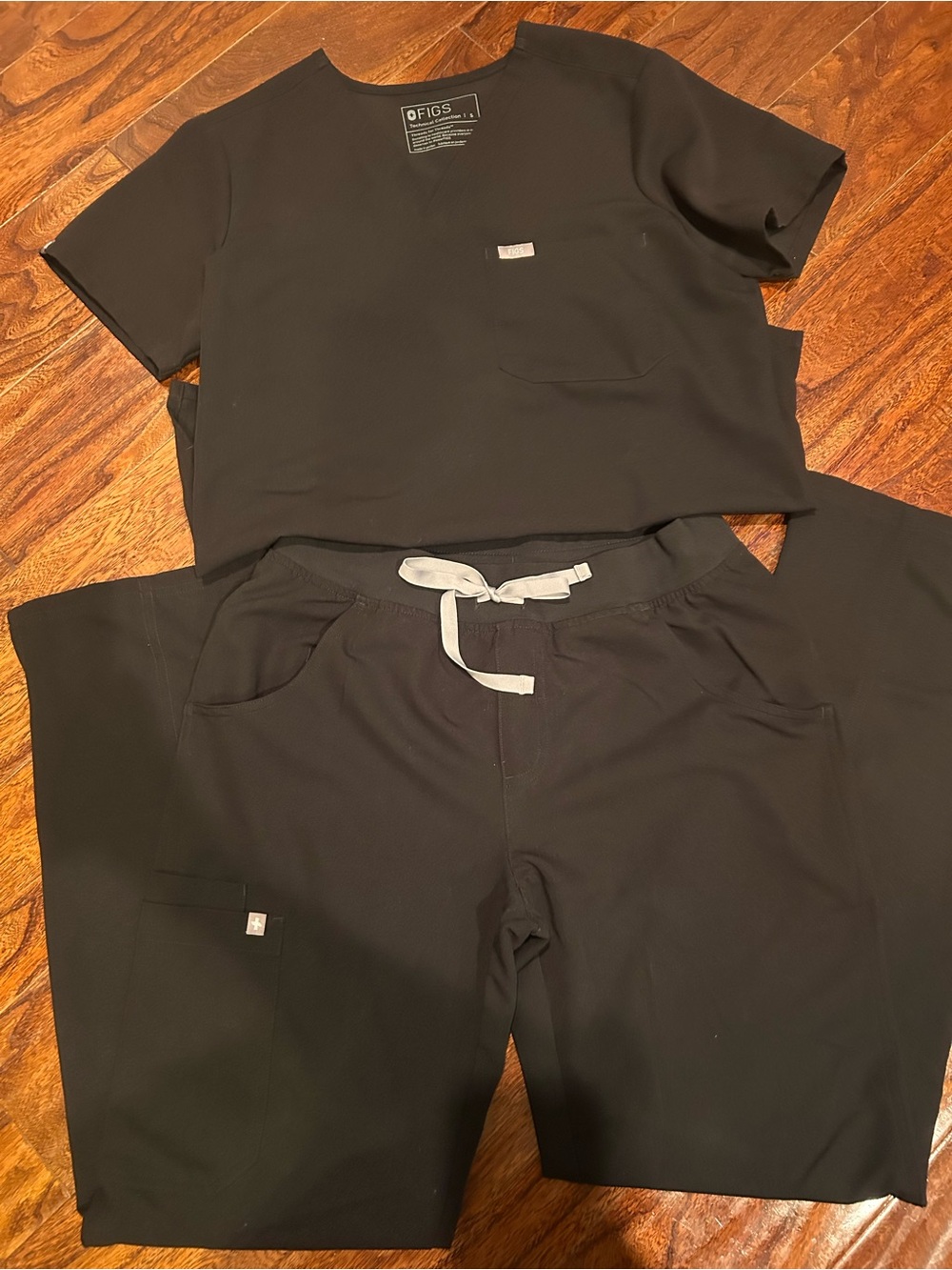 Figs Black comfy Women's Scrub set size small Drawstring straight leg
